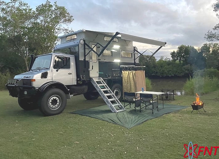 CUSTOM BUILT 4X4 UNIMOG FULL OFF GRID 